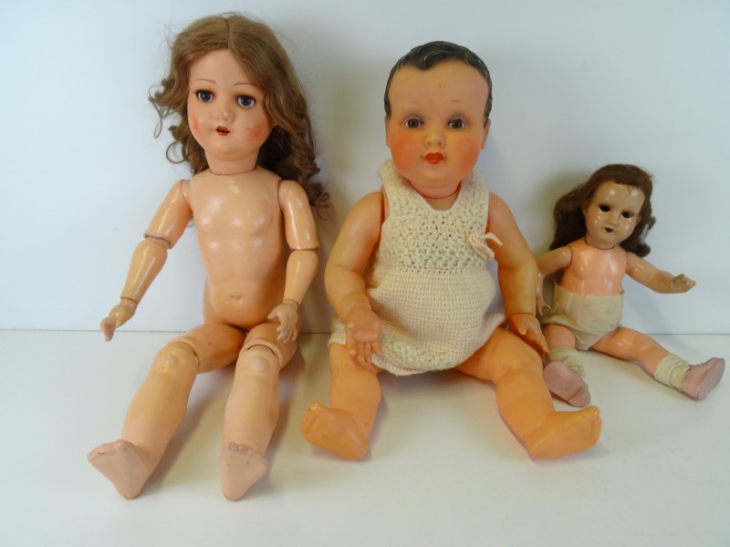 Gevoelig voor kom tot rust Wakker worden 3 vintage poppen - De Kringwinkel