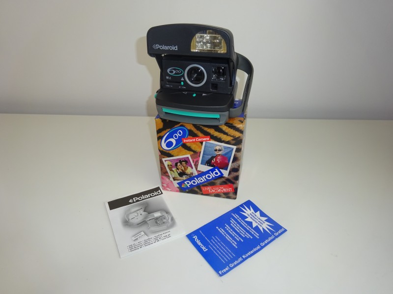 Polaroid 600 Instant Camera