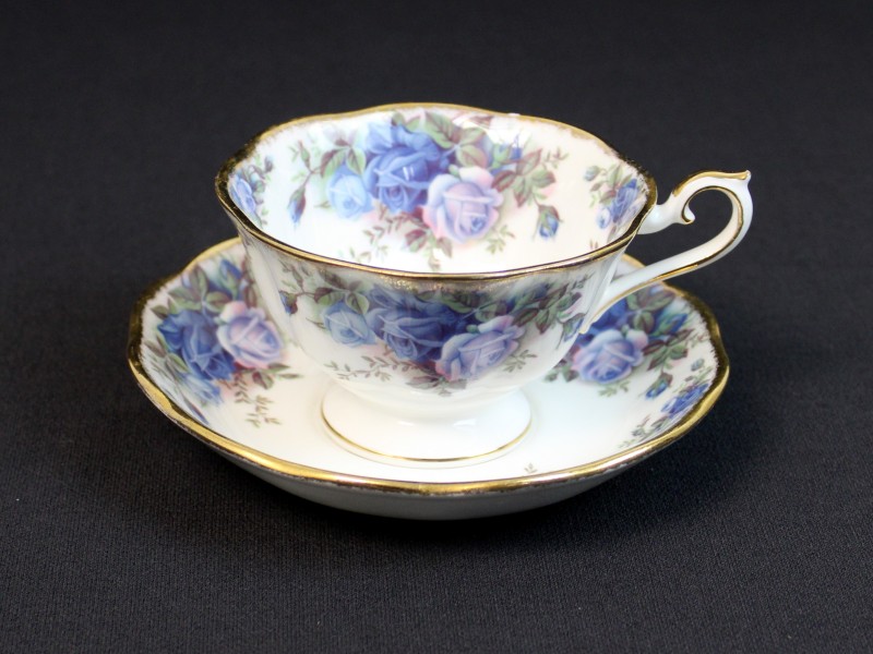 Royal Albert, Moonlight Rose