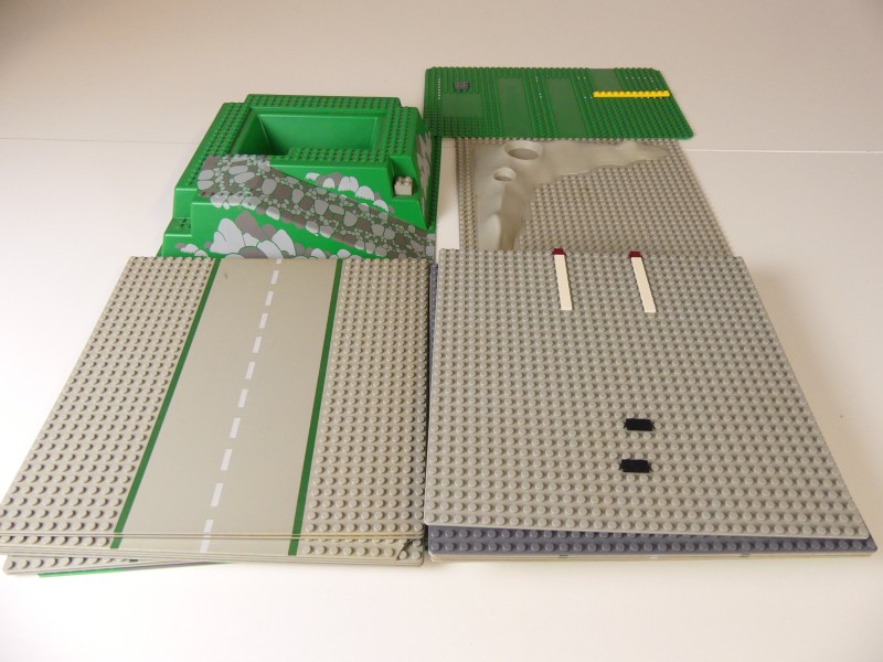 25x Lego Baseplates