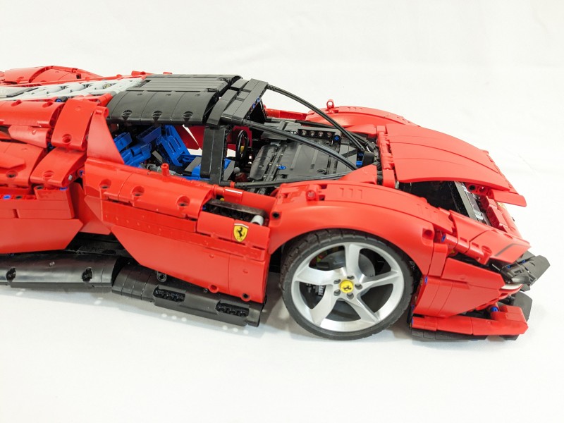 LEGO  Ferrari Daytona SP3