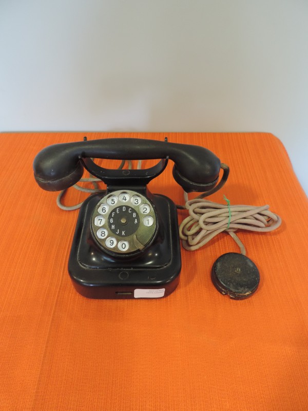 Vintage telefoon Kringwinkel