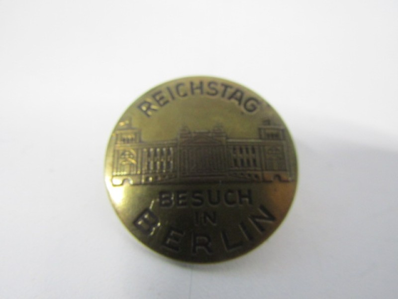 Pin, Reichstag Besuch In Berlin