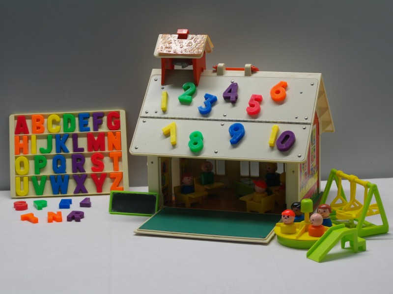 Vintage "Fisher-Price" school