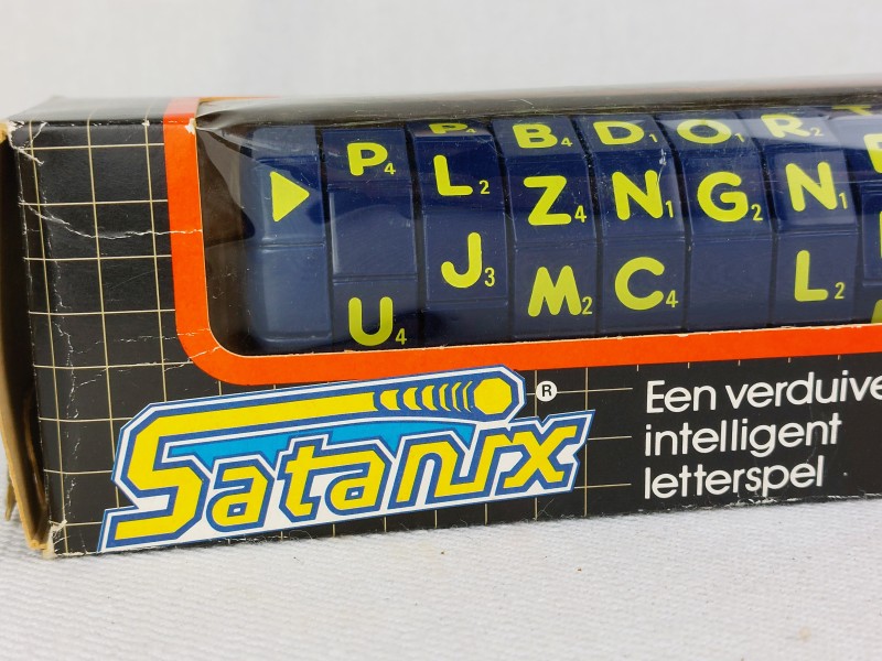 Vintage woordlspel Satanix