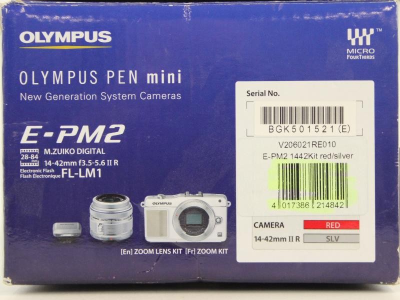 Olympus PEN E-PM2 digitale camera in zijn originele verpakking - rood kleurig