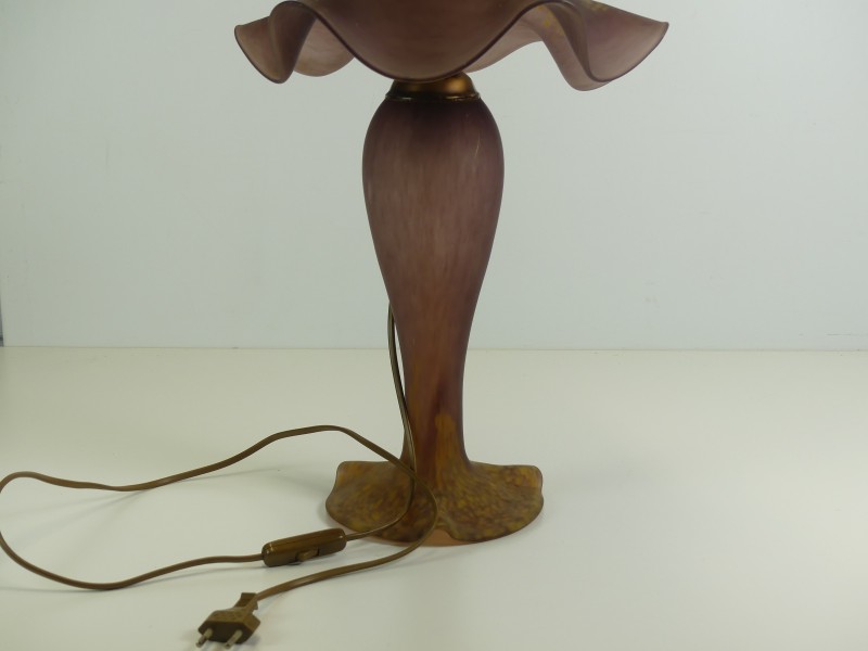Een art-deco stijl paddestoel tafellamp - vincent cadeaux