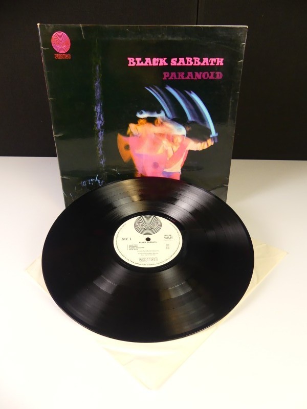 Black Sabbath - Paranoid LP