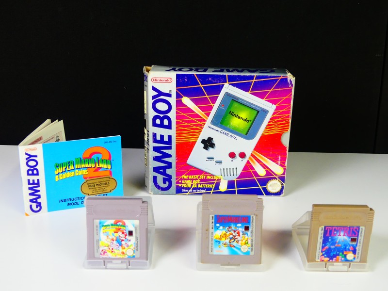 Nintendo Game Boy in doos + 3 spelletjes