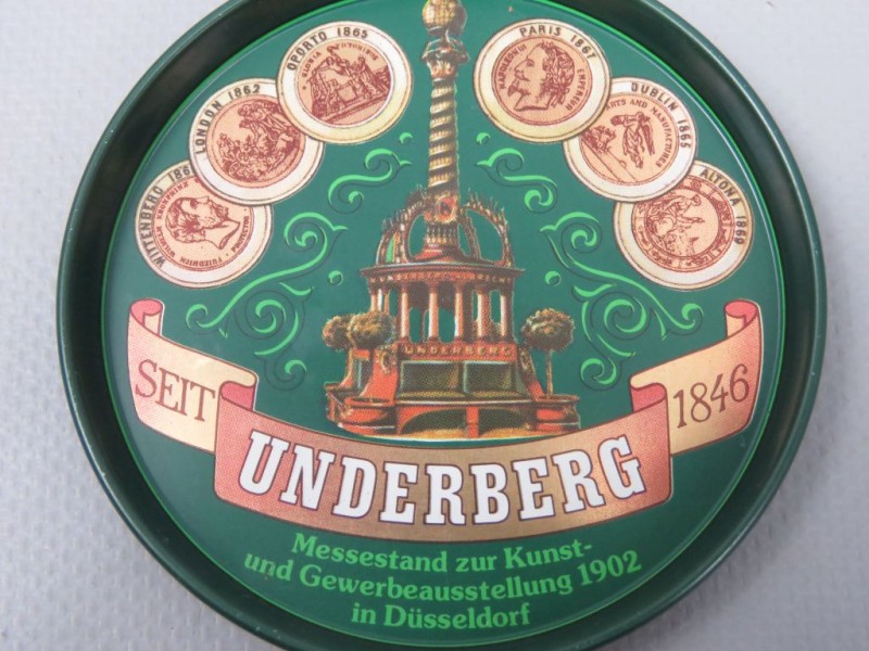 22 vintage "Underberg" onderzetters