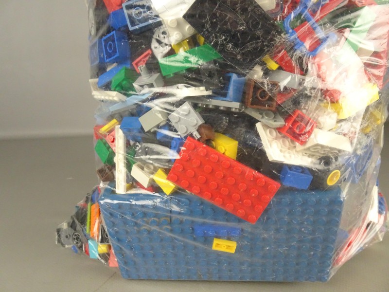 4,84 Kg aan lego