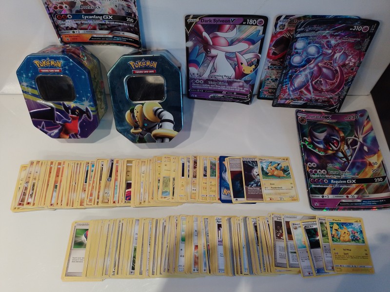 2 doosjes Pokémonkaarten (set 1)