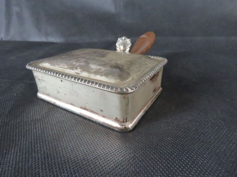Vintage verzilverde kruimelbox verzamelaar