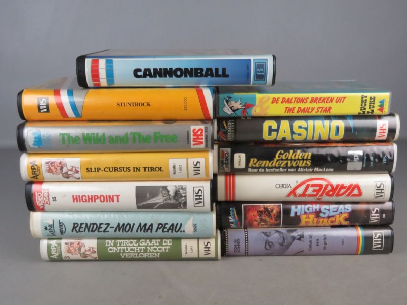 Lot van dertien vintage videobanden