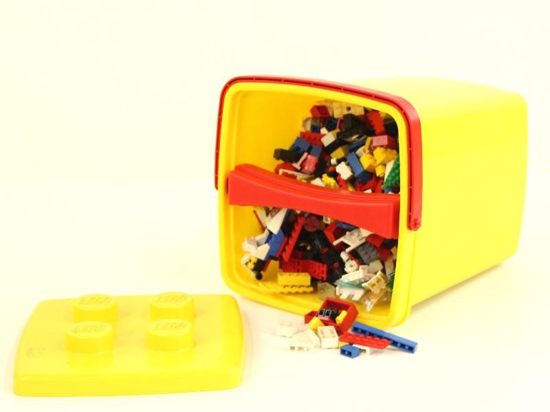 Set van 6 lego bewaardozen - 1 deels gevuld exemplaar