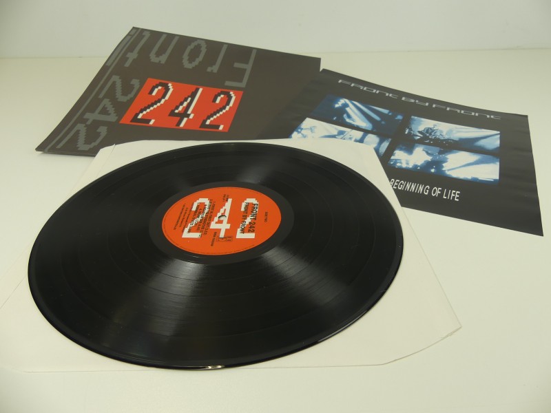 EBM lot FRONT 242 (eerste LP's)