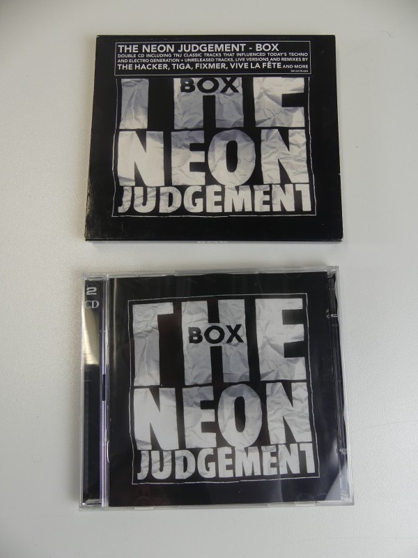 EBM met 2 CD's van The Neon Judgement