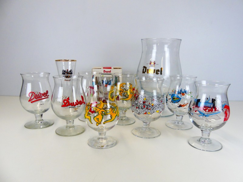 Duvel collection : 11 glazen met het Duvel logo