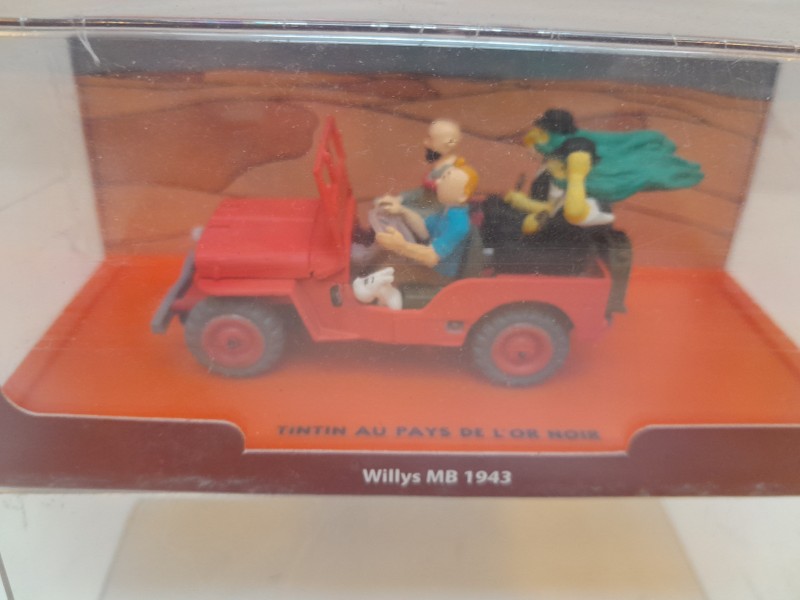 Lot van 6 miniatuur auto's en Kuifje figuurtjes