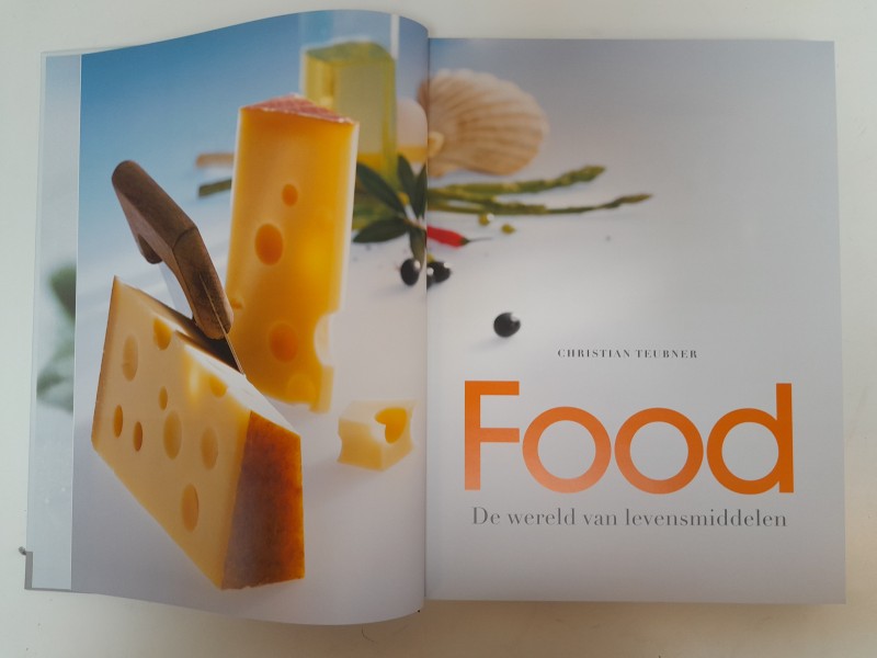 Boek: The world of food - Christian Teubner