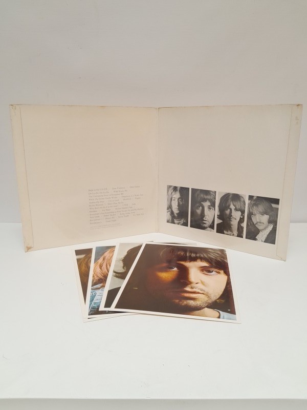Lp: The Beatles - White album (N°0205231)