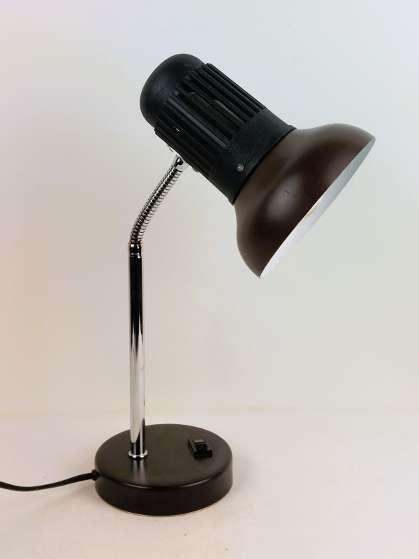 bruine bureaulamp