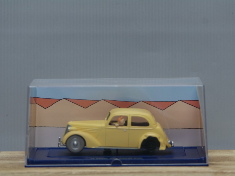 Le crabe aux pinces d'or-  De beschadigde wagen uit De krab met de gulden scharen van Tintin/Kuifje- Schaalmodelauto Herge-Moulinsart (Art. 829)