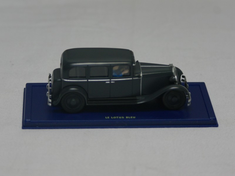 Le Lotus Bleu-Chrysler Six van Tintin/Kuifje- Schaalmodelauto Herge-Moulinsart (Art. 803)