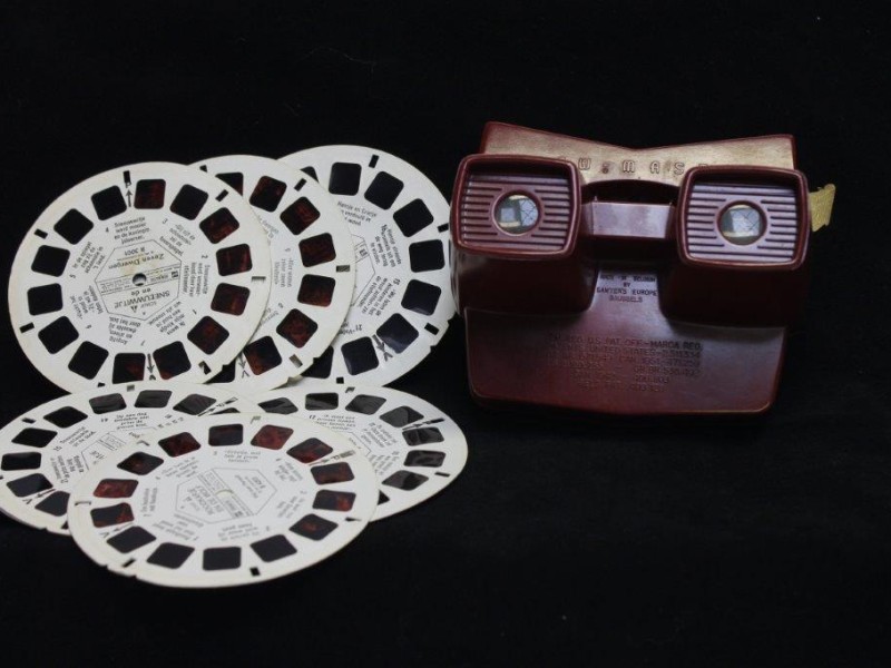 Antieke bakelieten "View Master" met zes bijhorende schijfjes (Art. 849)