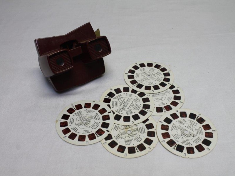 Antieke bakelieten "View Master" met zes bijhorende schijfjes (Art. 849)