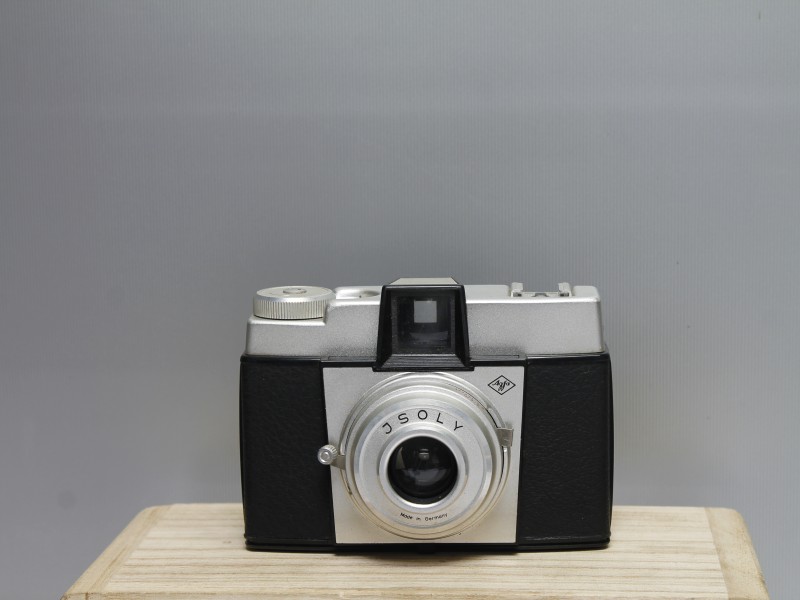 Vintage film camera - Agfa Jsoly (Art. 833)