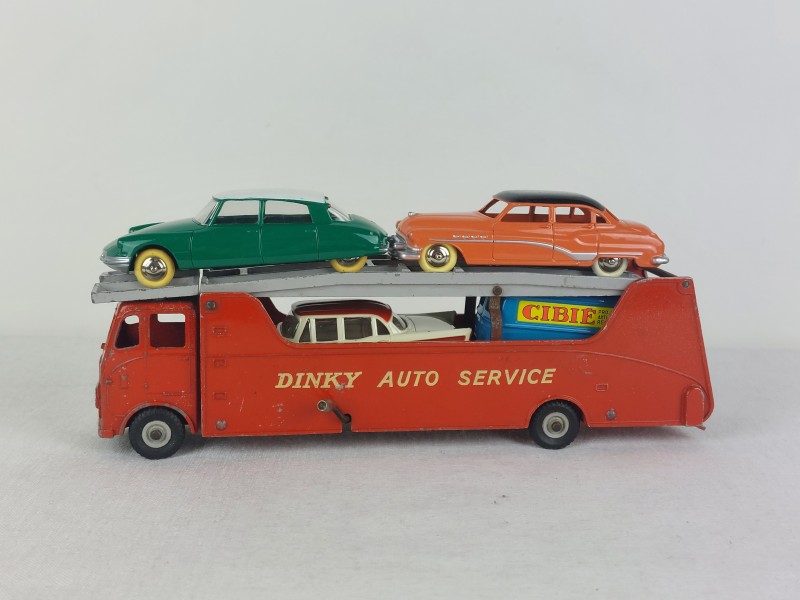 Set dinky toys auto's