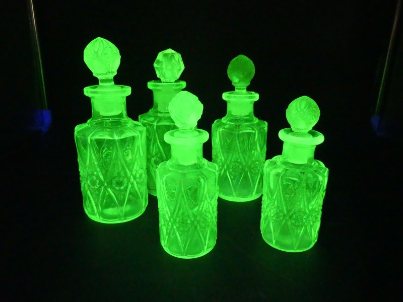 Uranium persglas Boudoirflesjes