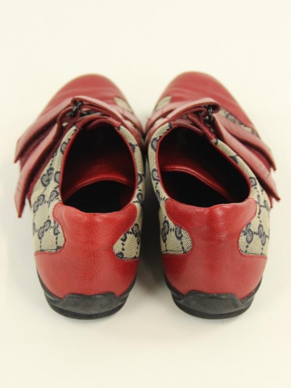 Knappe schoenen rood leder en Gucci canvas (sneakermodel), gemerkt Gucci