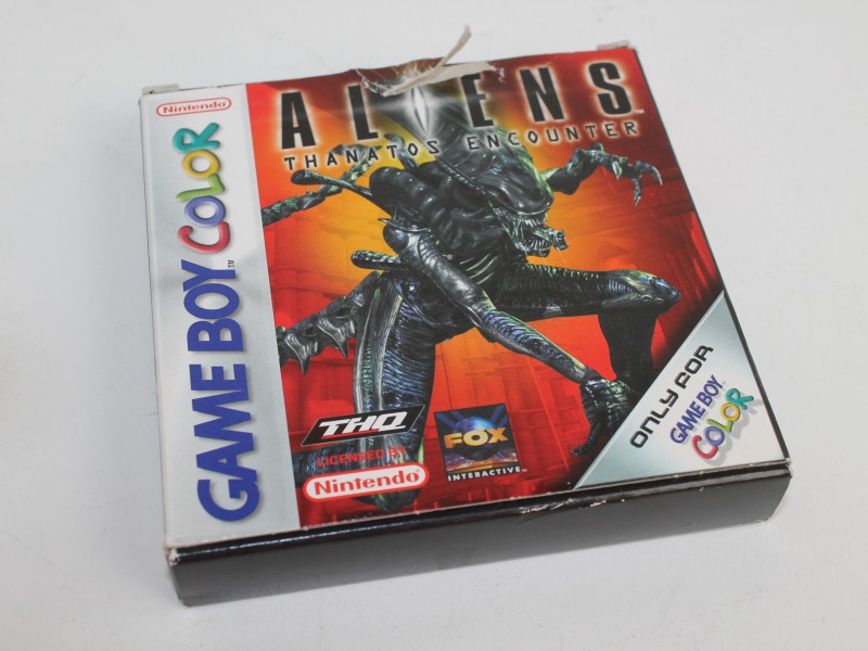 Gameboy Color game - Aliens Thanatos Encounter