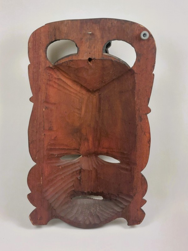 groot houten masker