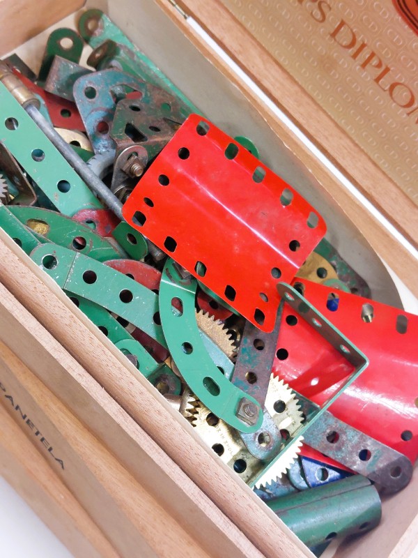 Groot lot oude meccano
