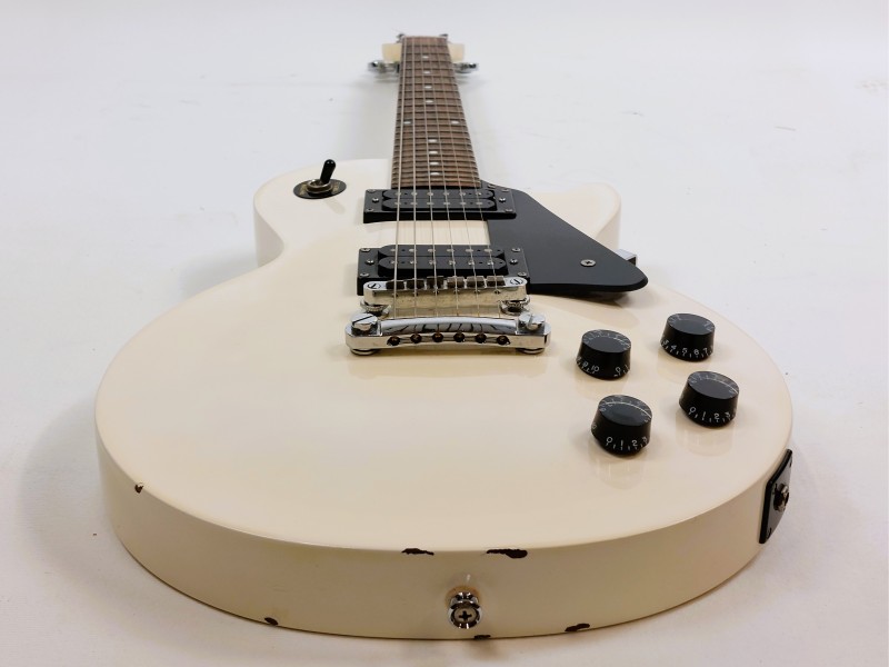 witte gitaar naar Les Paul