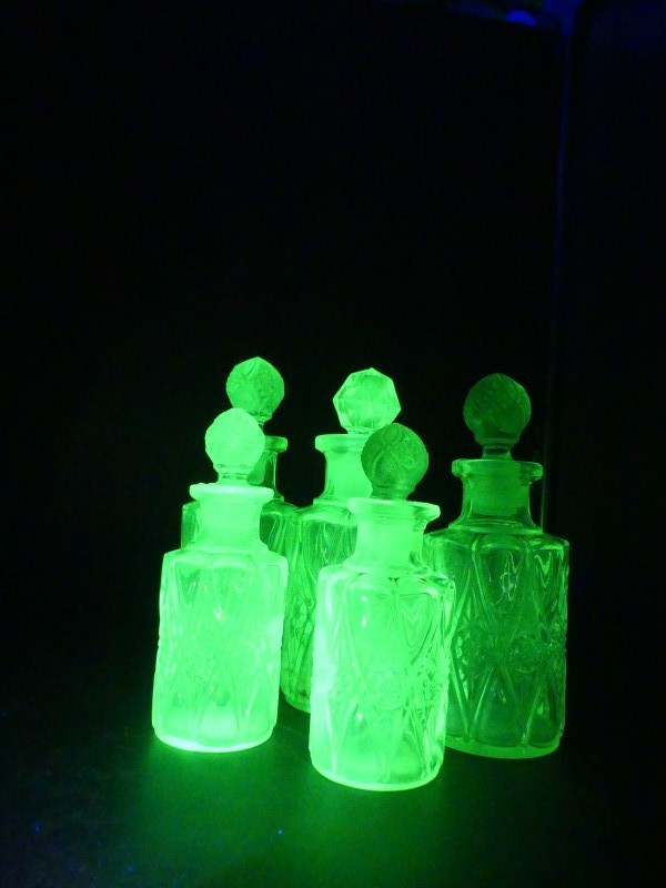 Uranium persglas Boudoirflesjes