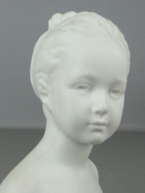 Limoges porseleinen beeldje "vrouw"