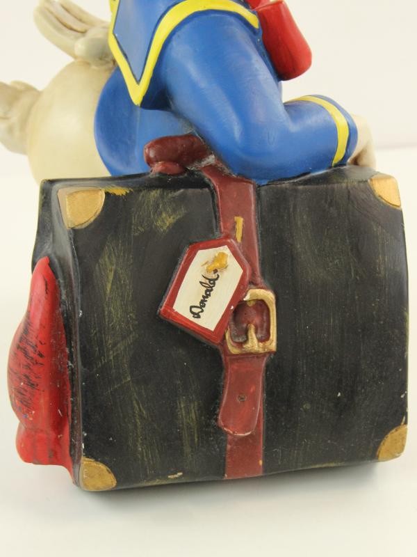 Donald Duck vertrekt! Tof vintage beeld, polyresin - jaren '80