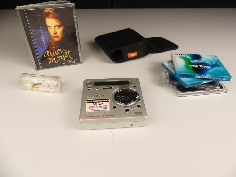 Minidisc speler Sony + benodigdheden