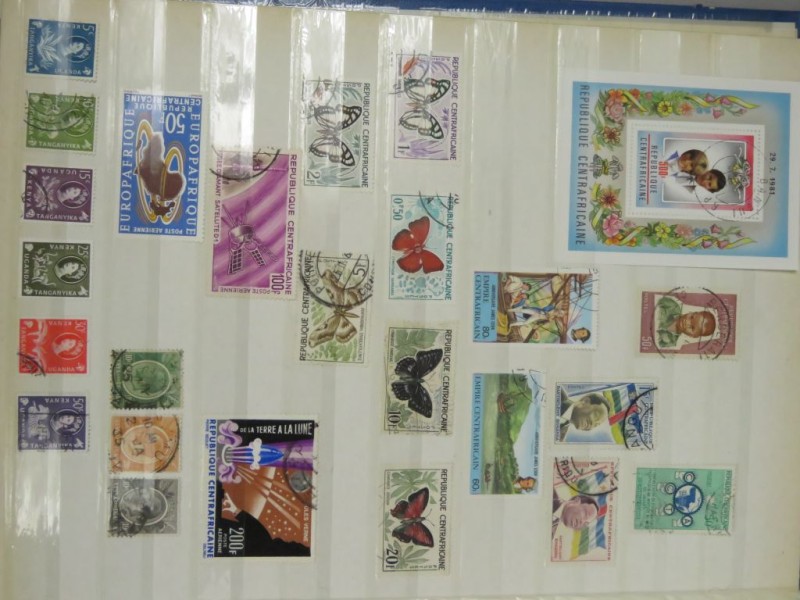 3 postzegelboeken