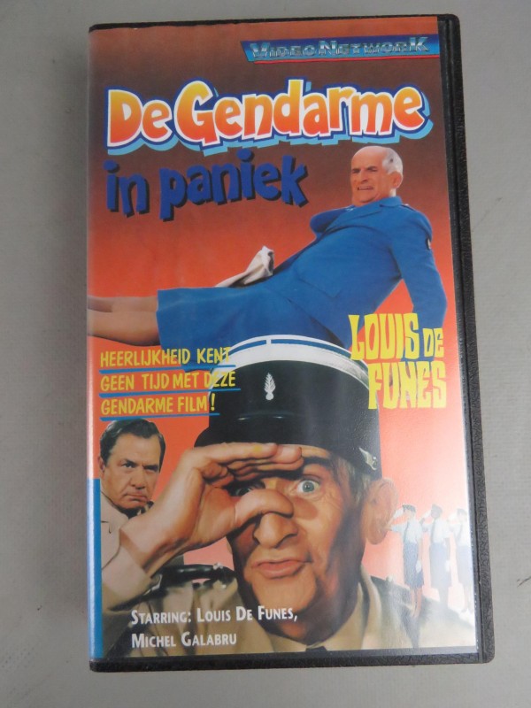 7 VHS tapes van Louis de Funes