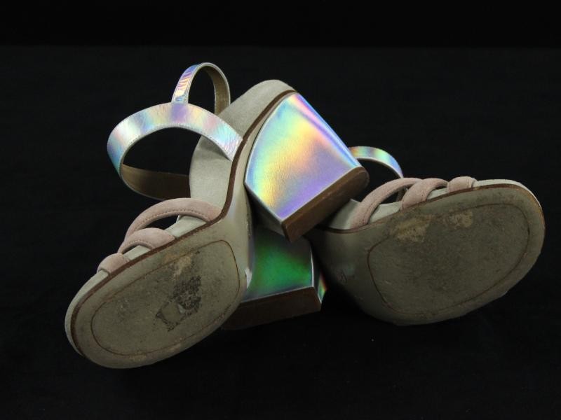 Prachtig paar suède sandalen met zilveren hak, gemerkt Dries Van Noten