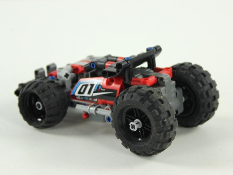 Lego Technics - 4 reeds gebouwde modellen