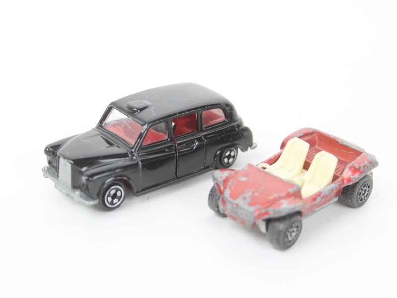 5 vintage autootjes - Corgi, Dickie toys