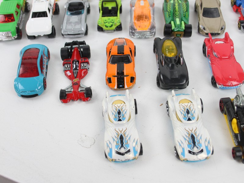 Groot lot HOTWHEELS speelgoed auto's