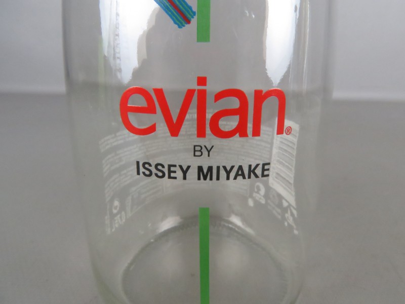 5 limited edition Evian flessen