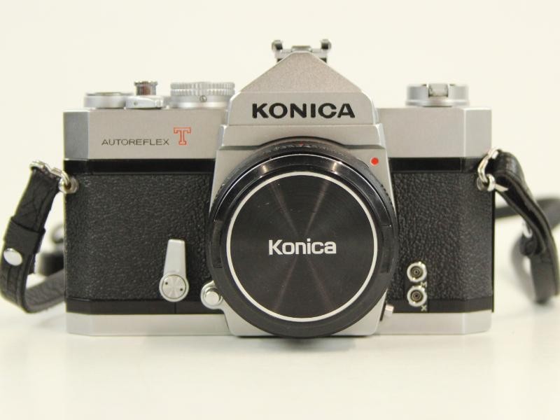 Camera Konica Autoreflex T met 4 lenzen Konica Hexanon AR (28, 40, 57, 135mm)